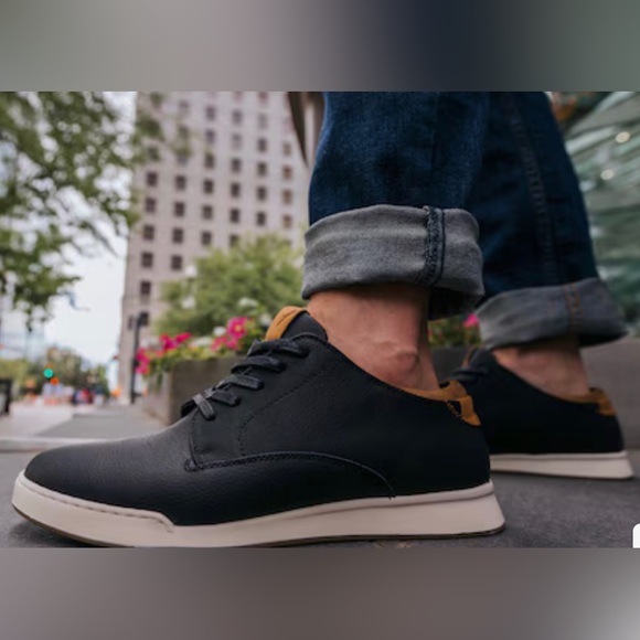 Vance Co men’s Aydon black vegan leather street sneakers, size 13W - Picture 9 of 9